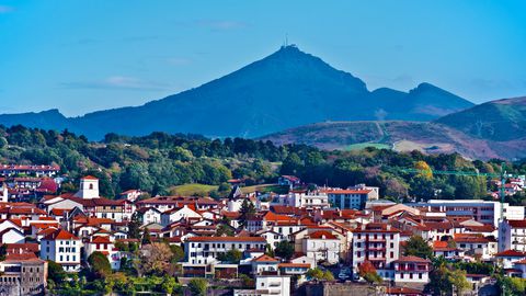 Découvrez les ventes à venir de Côte Basque Enchères
